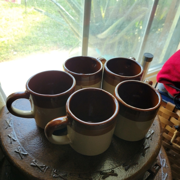 (5) Vintage stoneware pottery coffee mugs - Picture 3 of 3